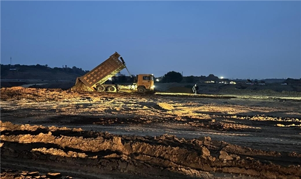新型建筑分公司中秋国庆“双节”期间项目建设不停工